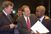 Jean Asselborn, Javier Solana et Olu Adeniji, ministre des Affaires étrangères du Nigéria