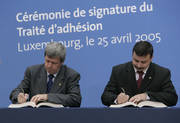 Signature du traité d’adhésion de la Bulgarie et de la Roumanie à l’UE