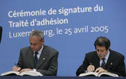 Signature du traité d’adhésion de la Bulgarie et de la Roumanie à l’UE