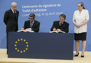 Signature du traité d’adhésion de la Bulgarie et de la Roumanie à l’UE