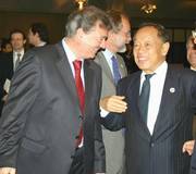 Jean Asselborn et le ministre des Affaires étrangères chinois Li Xhaoching