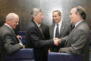 Gerrit Zalm, Jean Claude Juncker, Pedro Solbes et Georgios Alogoskoufis, ministre grec de l'Economie et des Finances