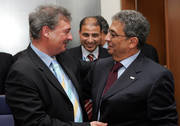 Jean Asselborn, ministre des Affaires étrangères et de l'Immigration, et Amr Moussa, secrétaire général de la Ligue arabe