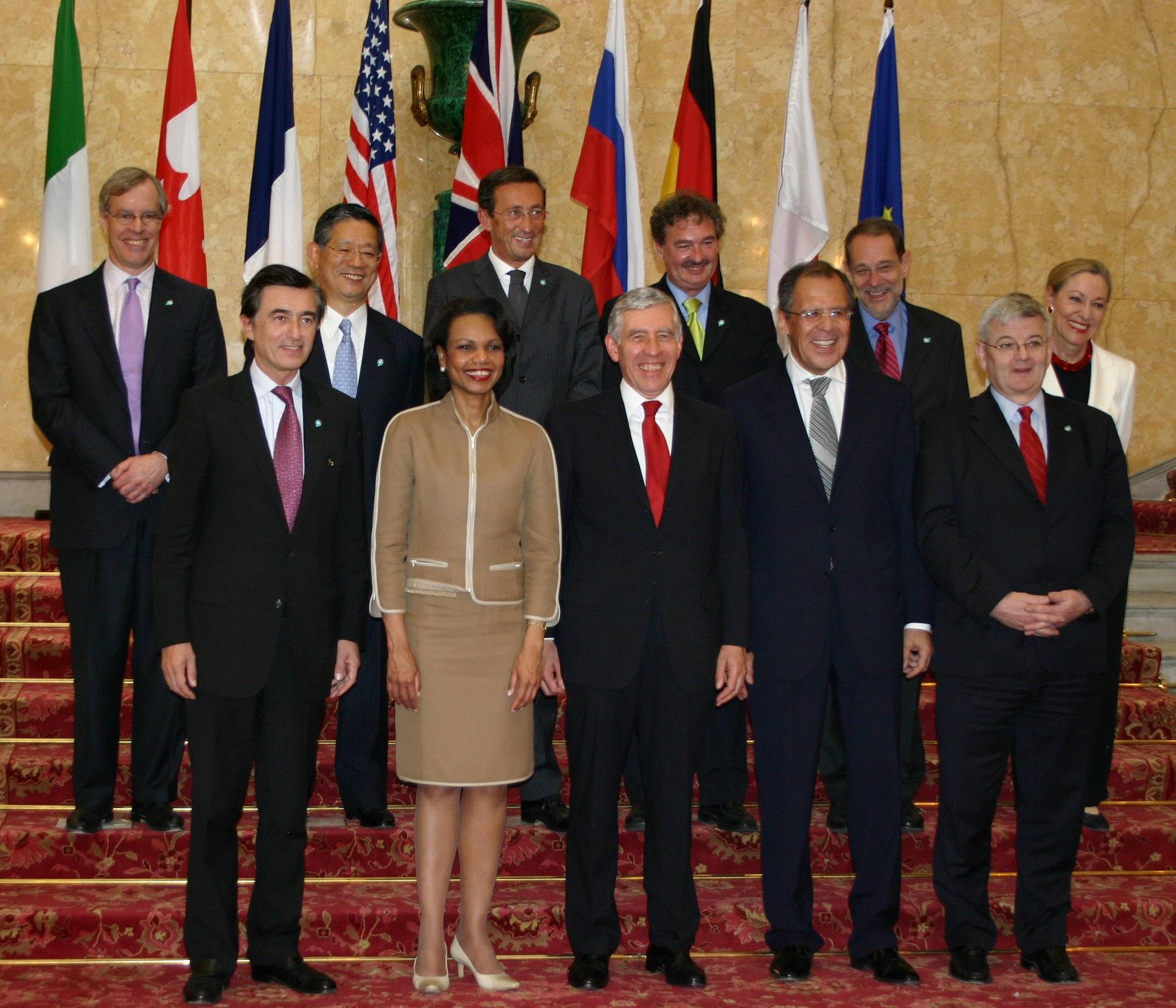 Страны входящие большую восьмерку. Саммит g8 2006. Саммит g8 2005. Саммит g8 в Санкт Петербурге 2006. G8 Summit 1998.